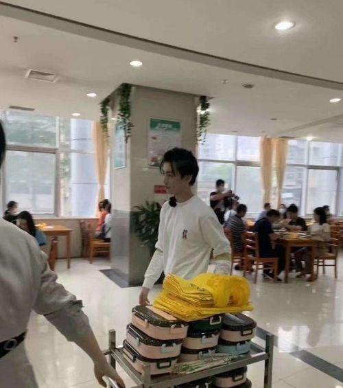 林州一中食堂爆料事件视频,食品安全问题引发关注  第3张